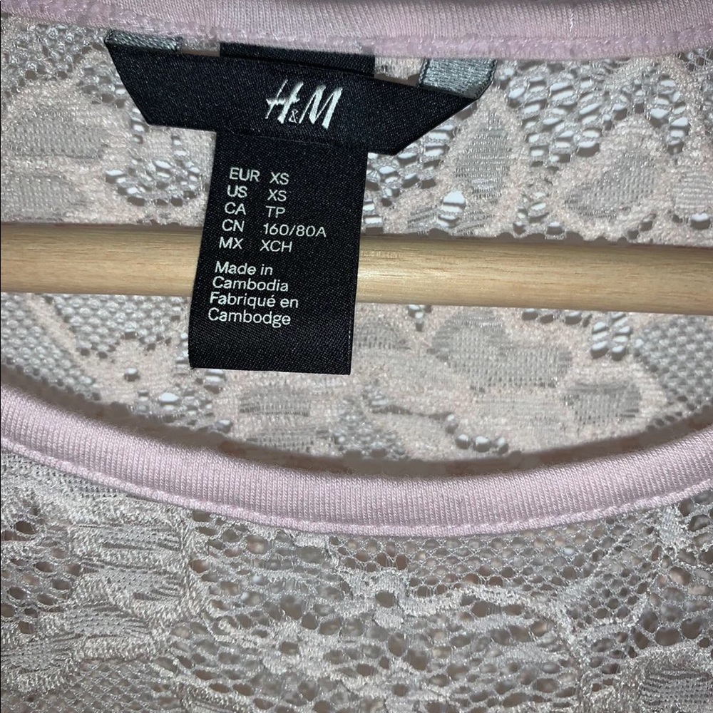 H&M Top - Picture 3 of 4